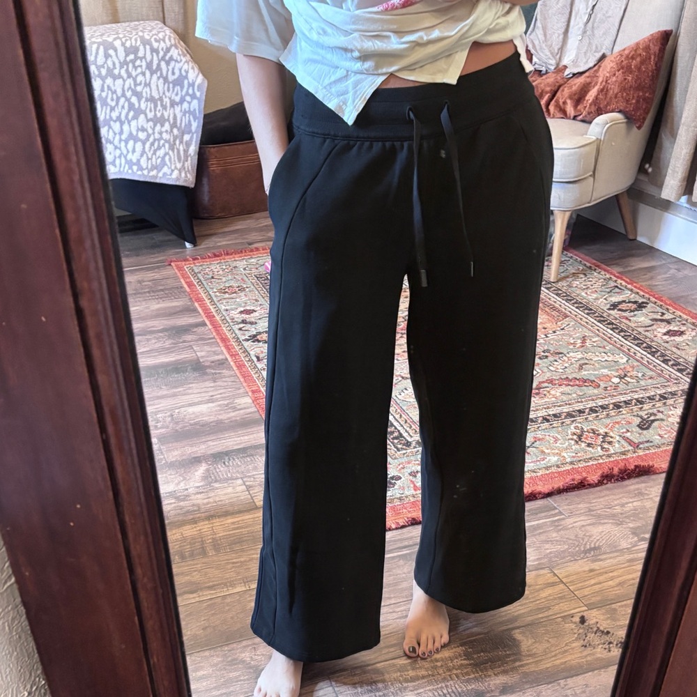 lululemon Scuba Mid-rise Wide-leg Pant - Picture 13 of 15
